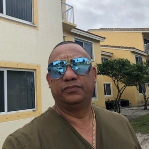 Meet your Posher, Ramon